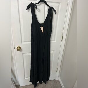 Elegant Black Maxi Dress